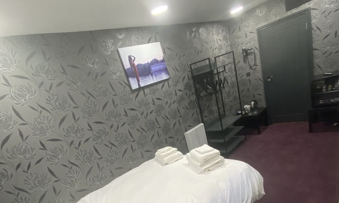 Plaistow South House | Modern and Stylish rooms to relax in