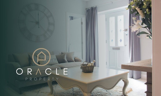 City Centre Apartment | Modern Apartment in Stratford upon Avon