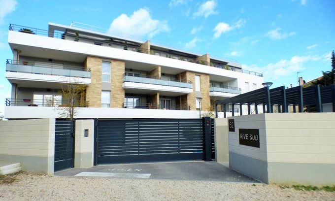 Les Sablettes Apartment | Modern apartment in new residence in Mar Vivo