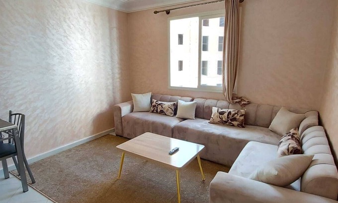 Anza Apartment | Modern apartment 15 minutes walk from the ocean