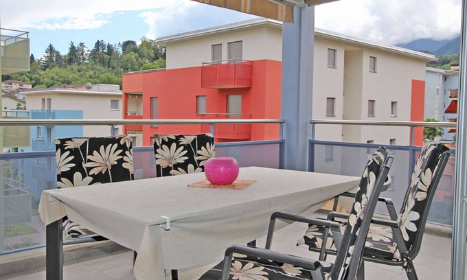 Losone Apartment | Modern apartment in a small apartment building in a central location