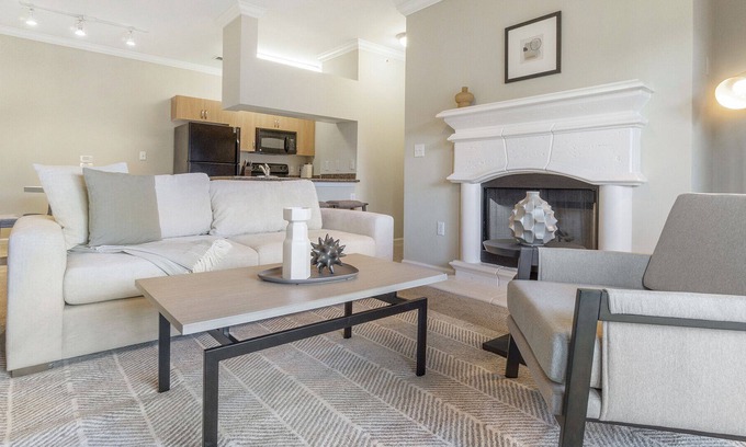 McCain Apartment | Modern Apartment in Prime Location (ID1182X751)