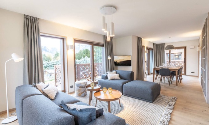 Le Praz Apartment | Modern Apartment Near Courchevel Le Praz Center, Close to Slopes, Sleeps 6