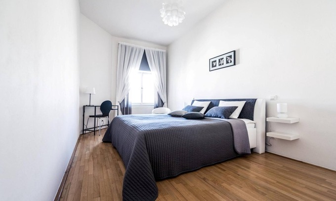 Vinohrady Apartment | Modern Apartment Riegrovy sady