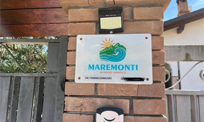 Formia Apartment | MODERN APARTMENT SURROUNDED BY GREENERY BUT A STONE'S THROW FROM THE SEA AND MOUNTAINS