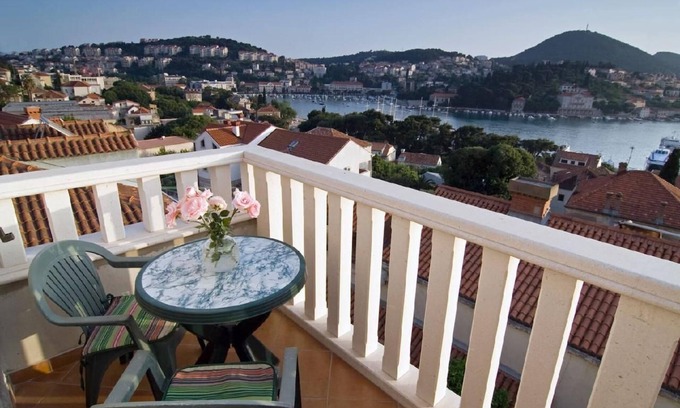 Gruz Apartment | MODERN APARTMENT WITH SEA VIEW