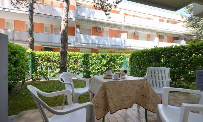 Bibione Pineda Apartment | Modern apartment with garden, 100m from the beach