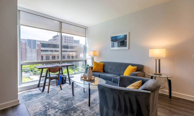 Downtown Apartment | Modern Apt Close to Downtown