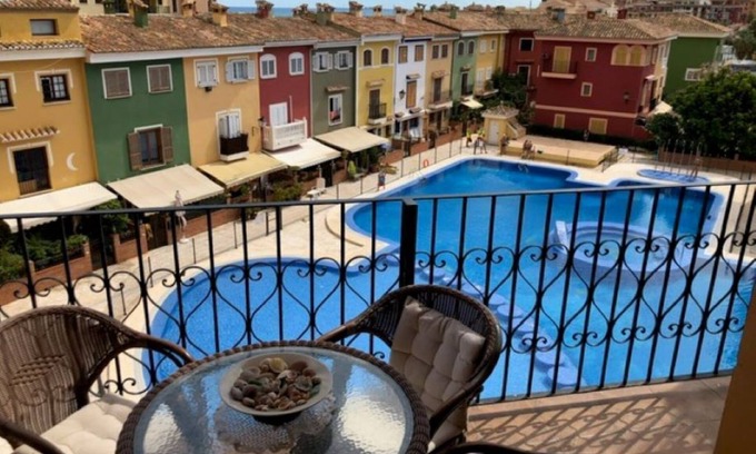 Port Saplaya Apartment | Modern beachside apartment a few minutes walk from shops, bars and restaurants.