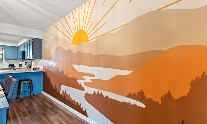 Branson West House | Modern Branson Family Cabin | Game Room | Sleeps 12