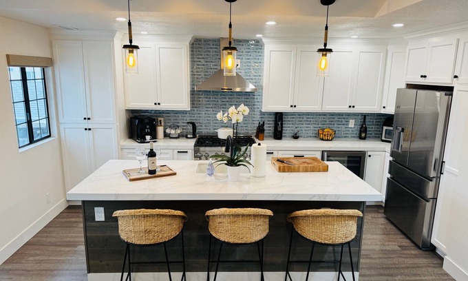 Downtown Monterey House | Modern coastal home near beach with private hot tub