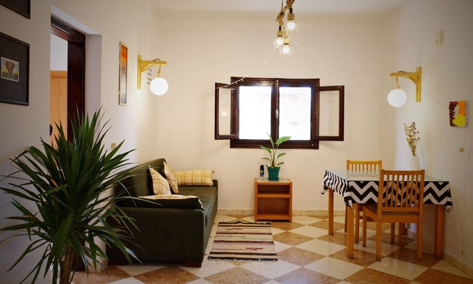 Dahab Apartment | Modern Comfort - 2BR Steps from Beach & Cafés