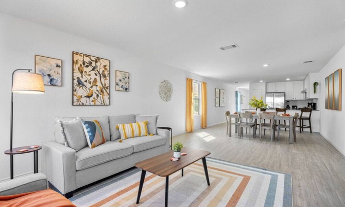 New Braunfels House | Modern Comfort in New braunfels