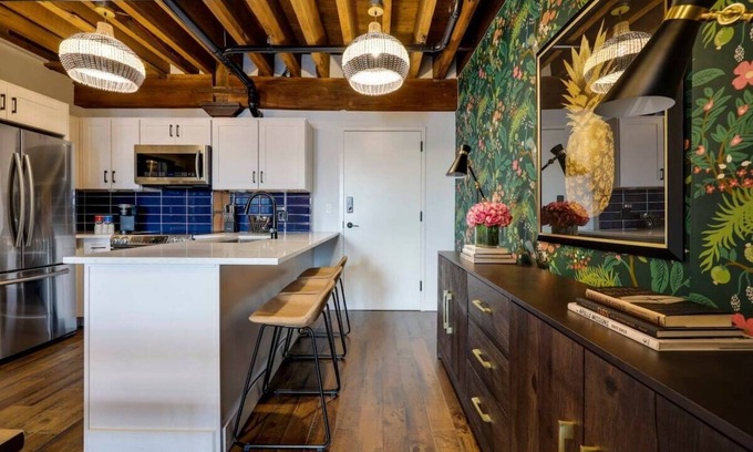 Nashville Condo | Modern Condo-Pool/Gym-5min DT-Sleeps 4-Honky Tonks