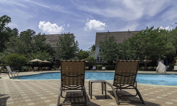 Lackey Resort | Modern Cottages w/Deck + Easy Access to Local Parks & History