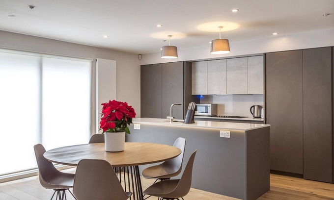 Avonmore and Brook Green House | Modern family home in Kensington