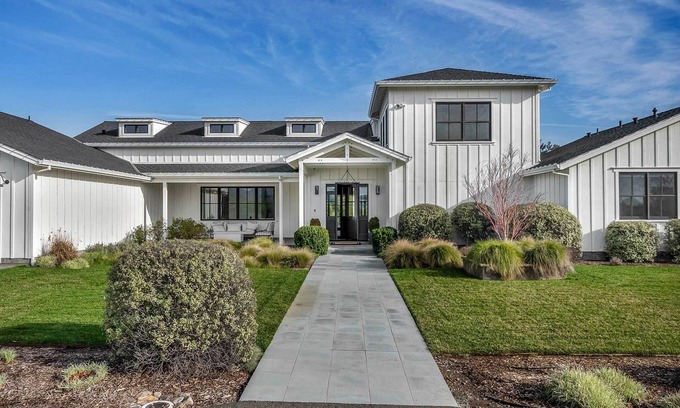 Sonoma House | Modern Farmhouse Near Sonoma