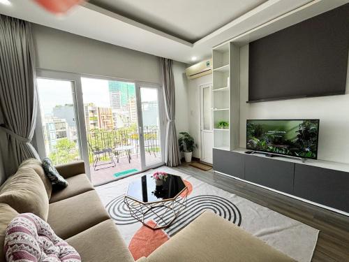Son Tra Apartment | Modern Garden Apt by Dragon bridge