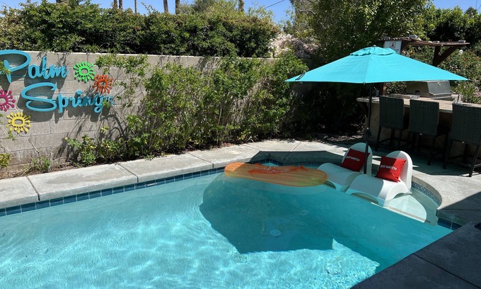 Racquet Club South House | Modern Hollywood Themed Desert Oasis - DOG FRIENDLY #052422