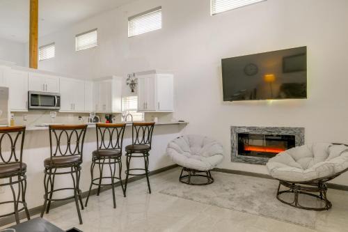 Hunt Club Apartment | Modern Home Base for Polo Events and Palm Beach Fun!