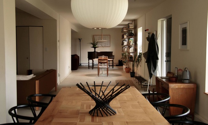 Accord House | Modern house in the woods with a pond