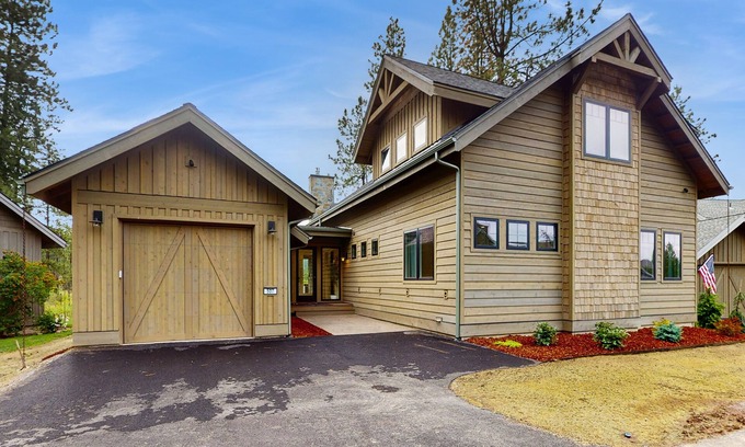 Dover Bay House | Modern lake house w/wetland view - walk to lake & beach