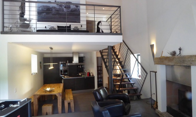 Vernate Apartment | Modern loft in Ticino, quiet location, family-friendly, pool