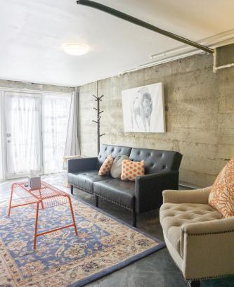 Old Southwest Apartment | Modern lofty studio in Midtown/Charming Old SW