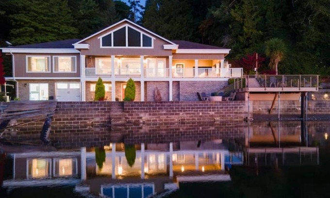 Olympia House | Modern Luxe Waterfront Home