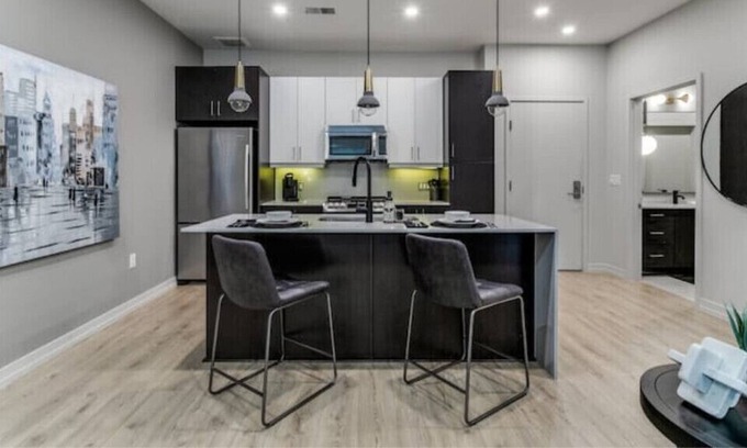 Cityplace Apartment | Modern, luxury 1-bedroom in West Village