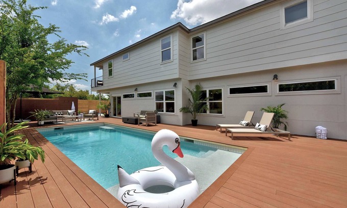 East MLK House | Modern Luxury Home | Shared Pool