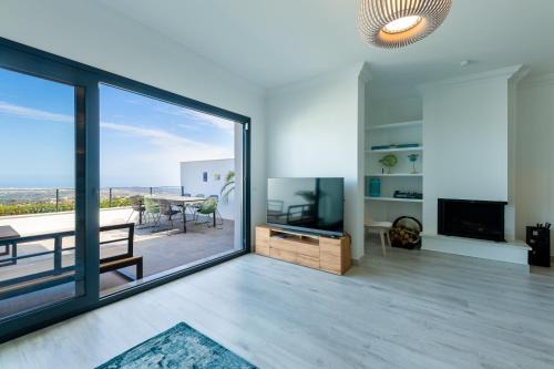 Ojen House | Modern Marbella Villa, Pool, Ocean & Mountain View
