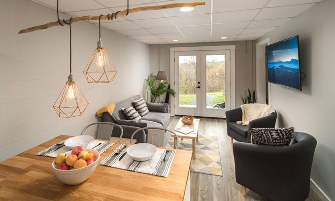 Boone Apartment | Modern Mountain Retreat Near the Parkway *Basement Apartment*