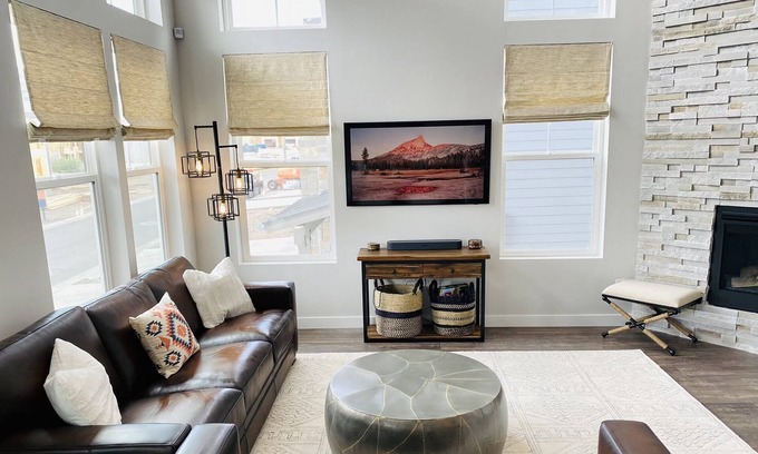 Deer Mountain House | Modern Mountain Retreat with Hot Tub and Views