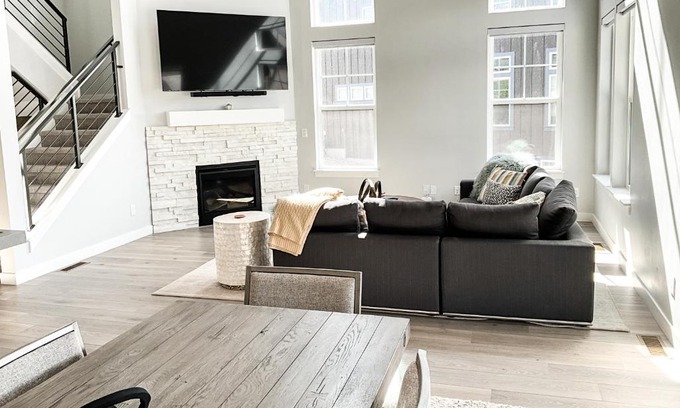 Deer Mountain House | Modern Mountain Retreat