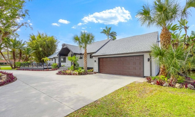 Palm River Estates House | Modern Naples Retreat