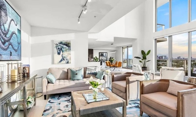 Central Fort Lauderdale Apartment | Modern Penthouse Loft with Skyline Views