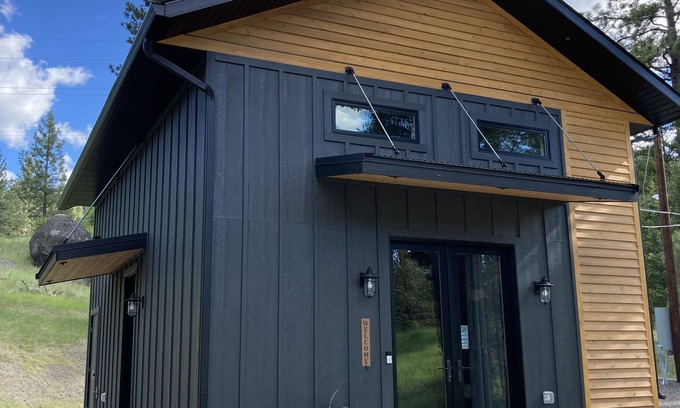 Clancy Cottage | Modern Relaxing Escape - The Clancy Cottage