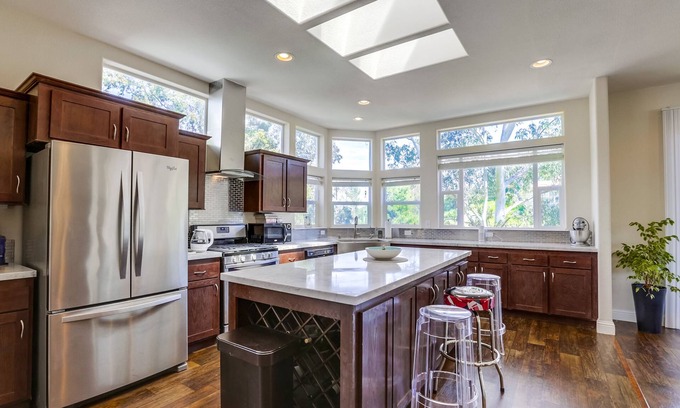 Calabasas House | Modern & Relaxing haven in the hillls