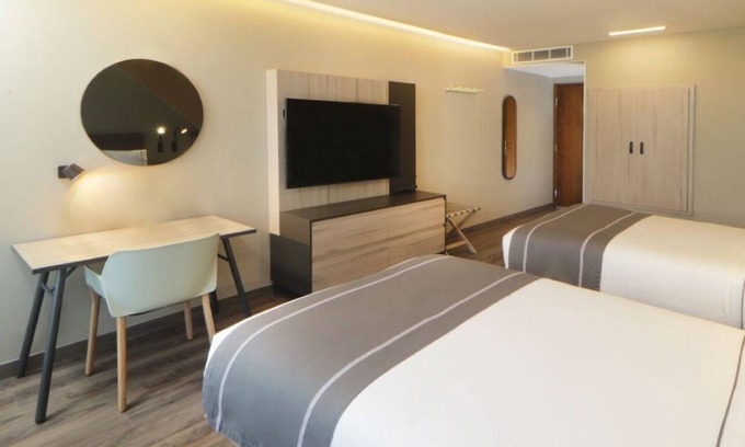 Providencia Hotel | Modern Room for a Cultural Escape Near Ibero-American Library - 2 Units