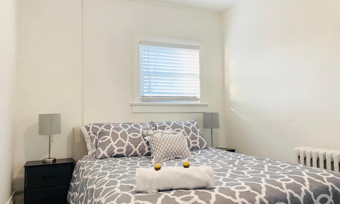Englewood House | Modern Room in Shared Apartment Near NYC