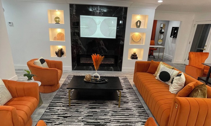 Kenner - Louis Armstrong International Airport House | Modern Spacious 4-bedroom house in charming Kenner with WiFi and AC