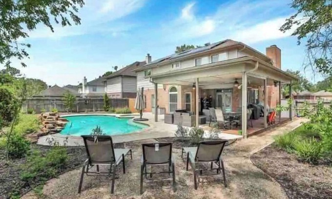 Cypress House | Modern Spacious Heated Pool & Hot Tub Paradise Home.