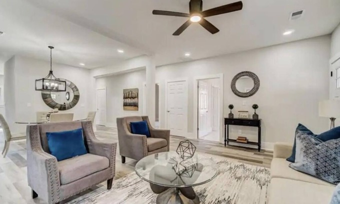 Washington Park House | Modern Spacious Home Near Mercedes Benz Stadium!