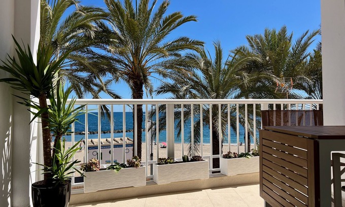 Aguadulce Apartment | Modern studio with terrace and amazing sea view!