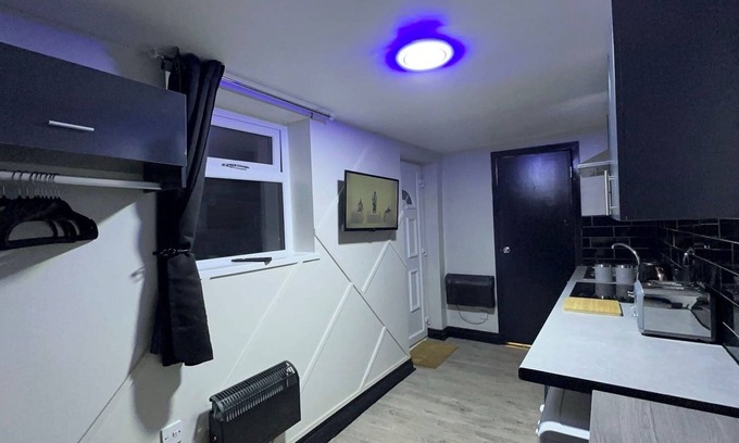 Bolton Apartment | Modern Stylish Studio Apartment in Bolton Town centre