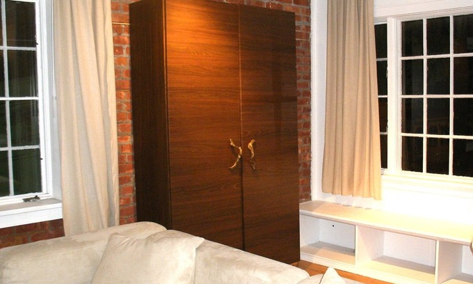Saugerties Apartment | Modern suite for vacation rental