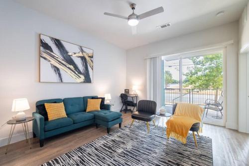 Pflugerville Apartment | Modern Vibrant Getaway Apartment