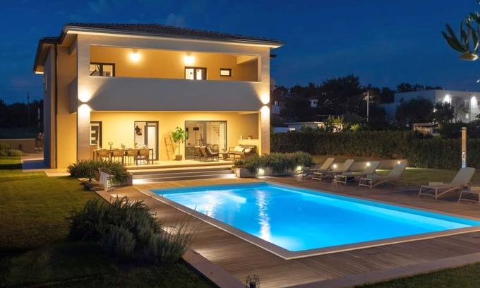 Porec Villa | Modern Villa Amoroso in western Istria