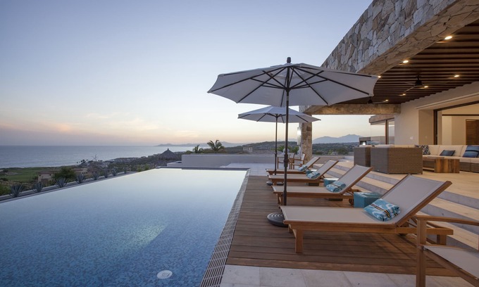Buzzards Villa | Modern Villa Cabo - Maid, Beach Club, Lap Pool, Gym, AC